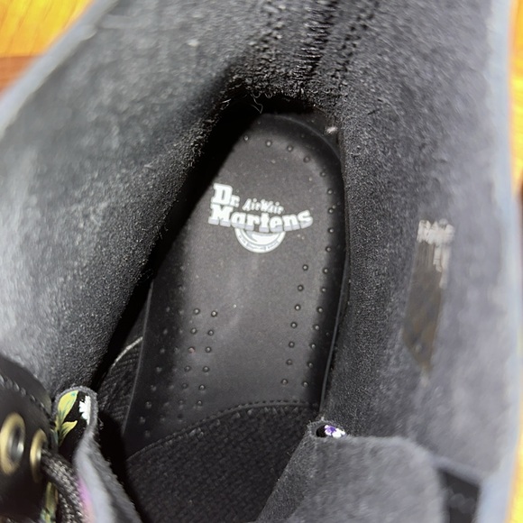 *NWB/NWOT* DR. MARTENS Women's 1460 Pascal - Black+Multi Vintage Floral Backhand - Picture 13 of 15